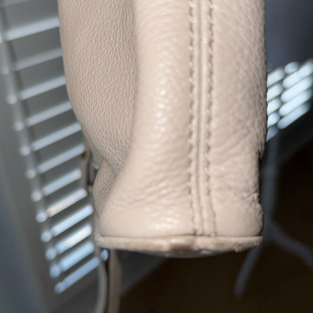 Kate Spade Cross Body Purse in Beige - Picture 7 of 11